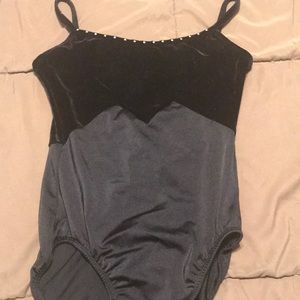 Motionwear leotard with detailing